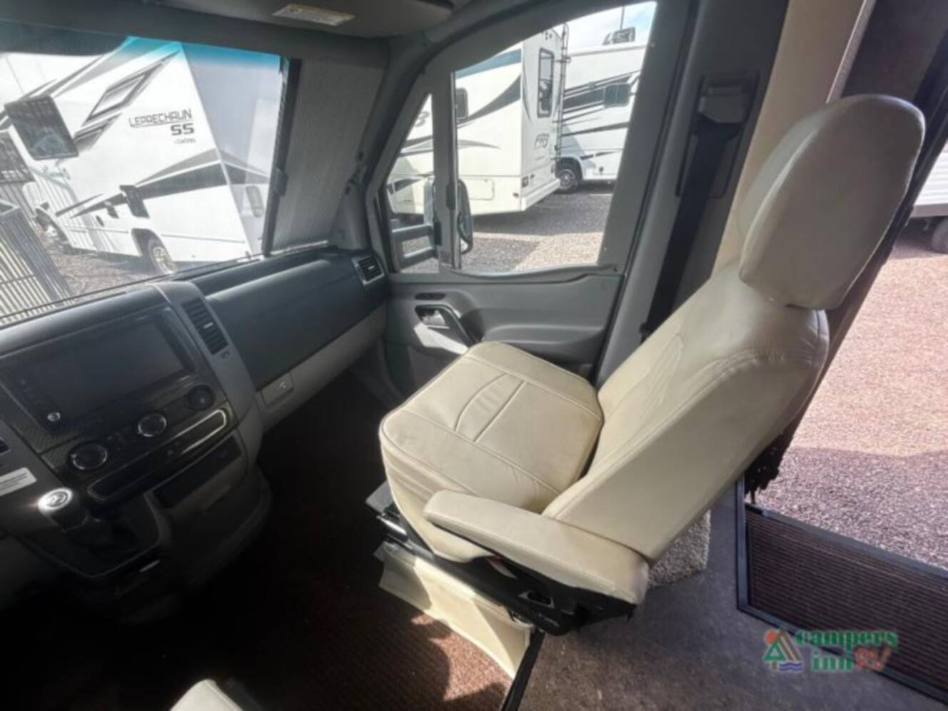 A photo of this 2017 Winnebago View 24G