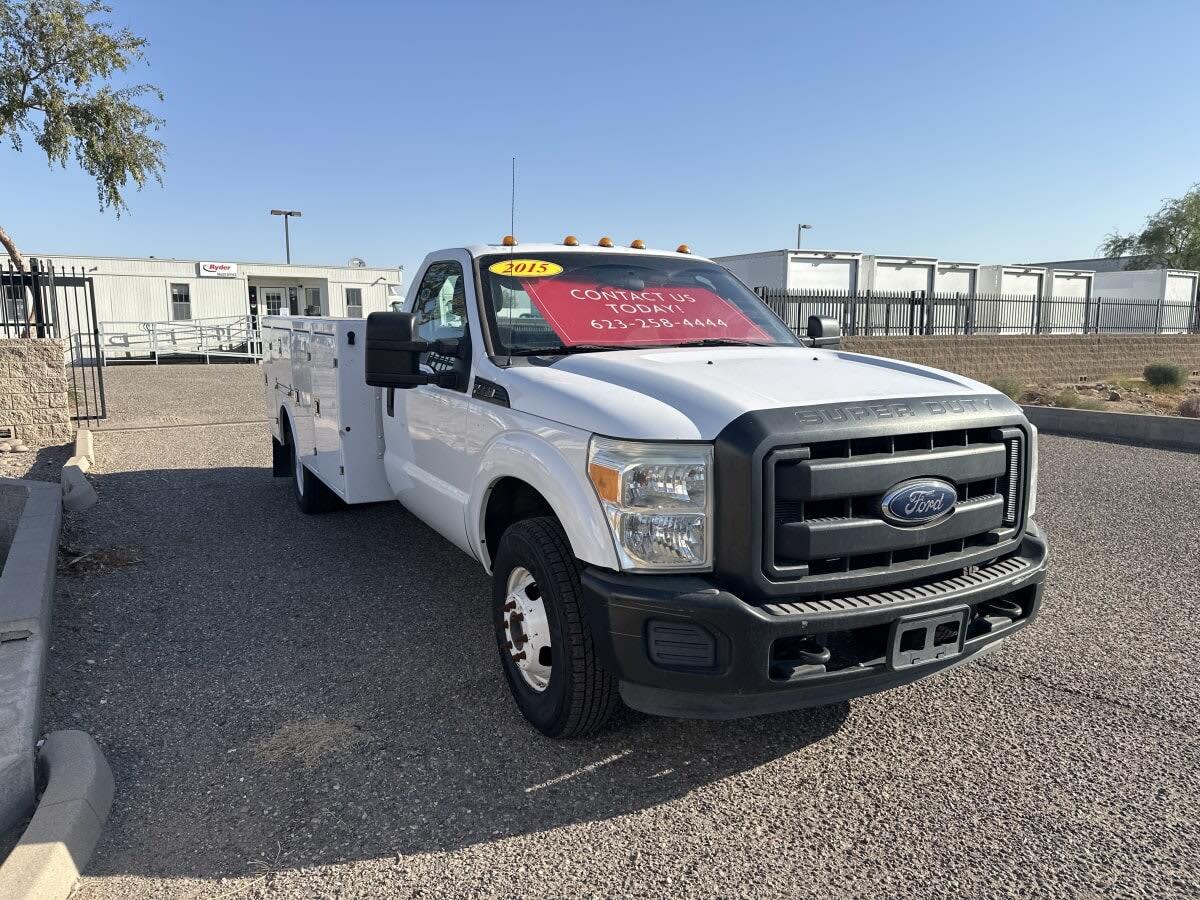 2015 Ford F-350 photo 3