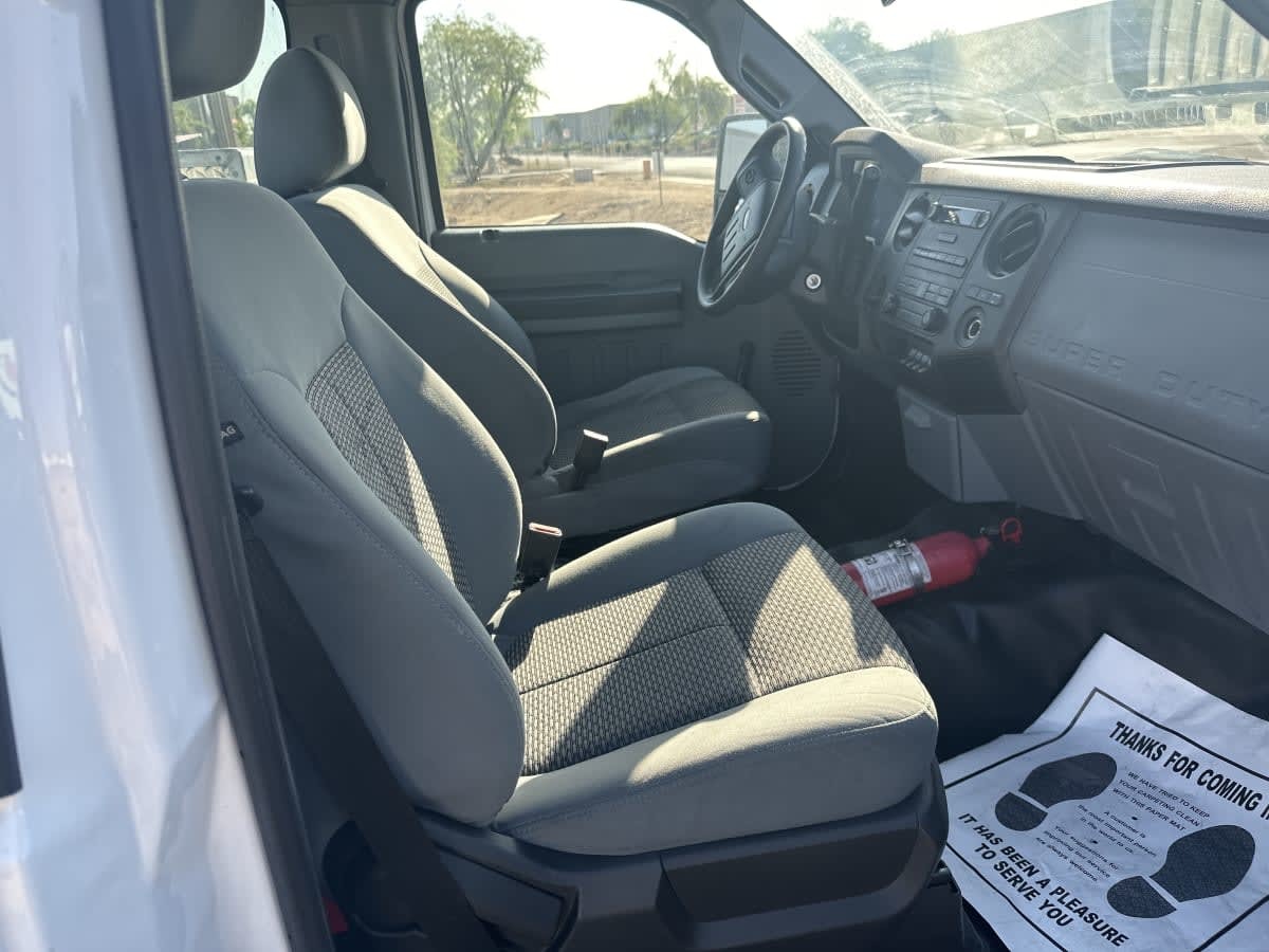 2015 Ford F-350 photo 9