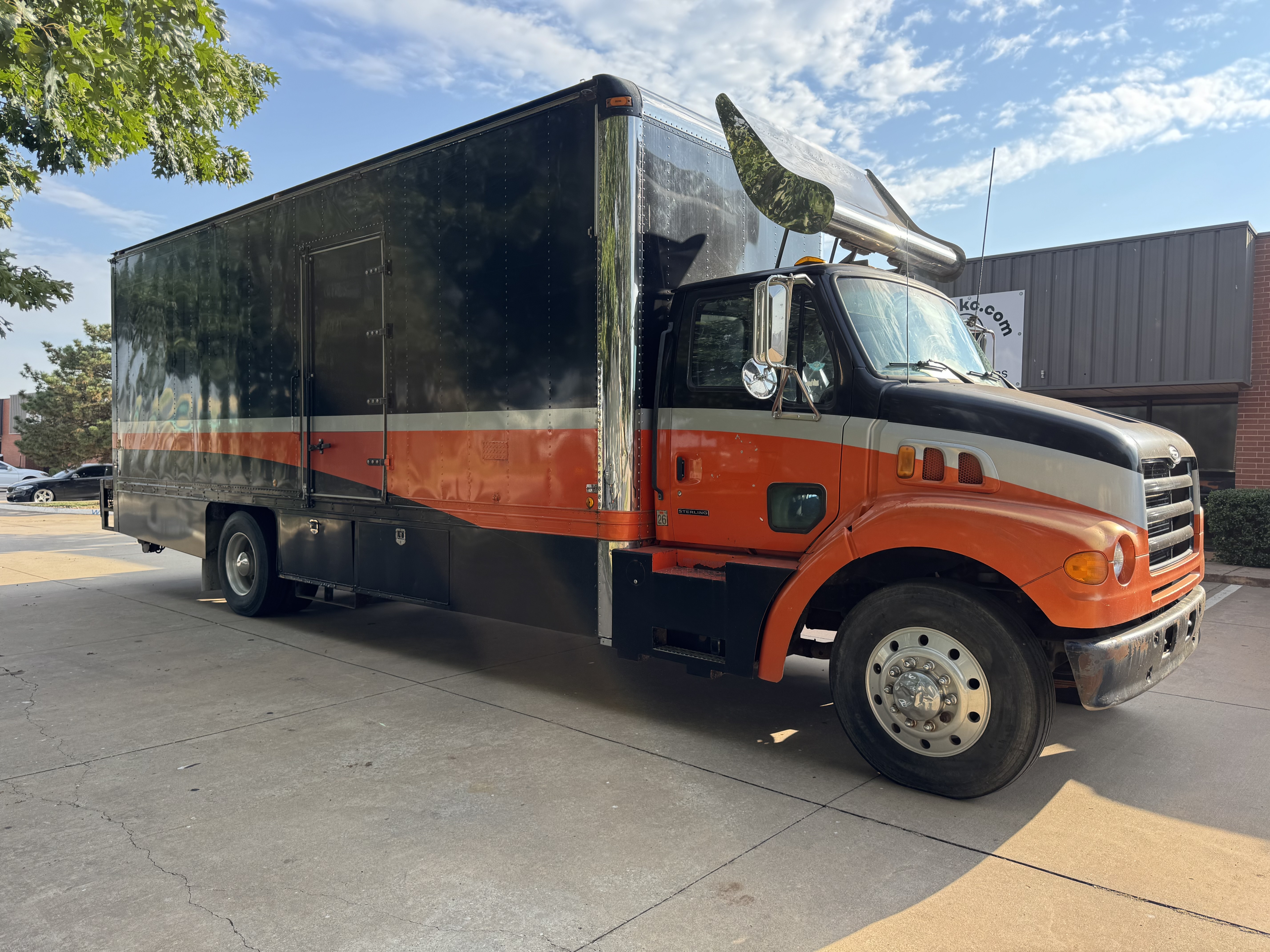 スターリング・トラック・コンドルL 7500 L 7501 8600126 90-01-4515に対応したレアエレクトリカルのNEW 170 AMPオルタネーター 1999 Sterling L7501 Trucks For Sale - Commercial Truck Trader