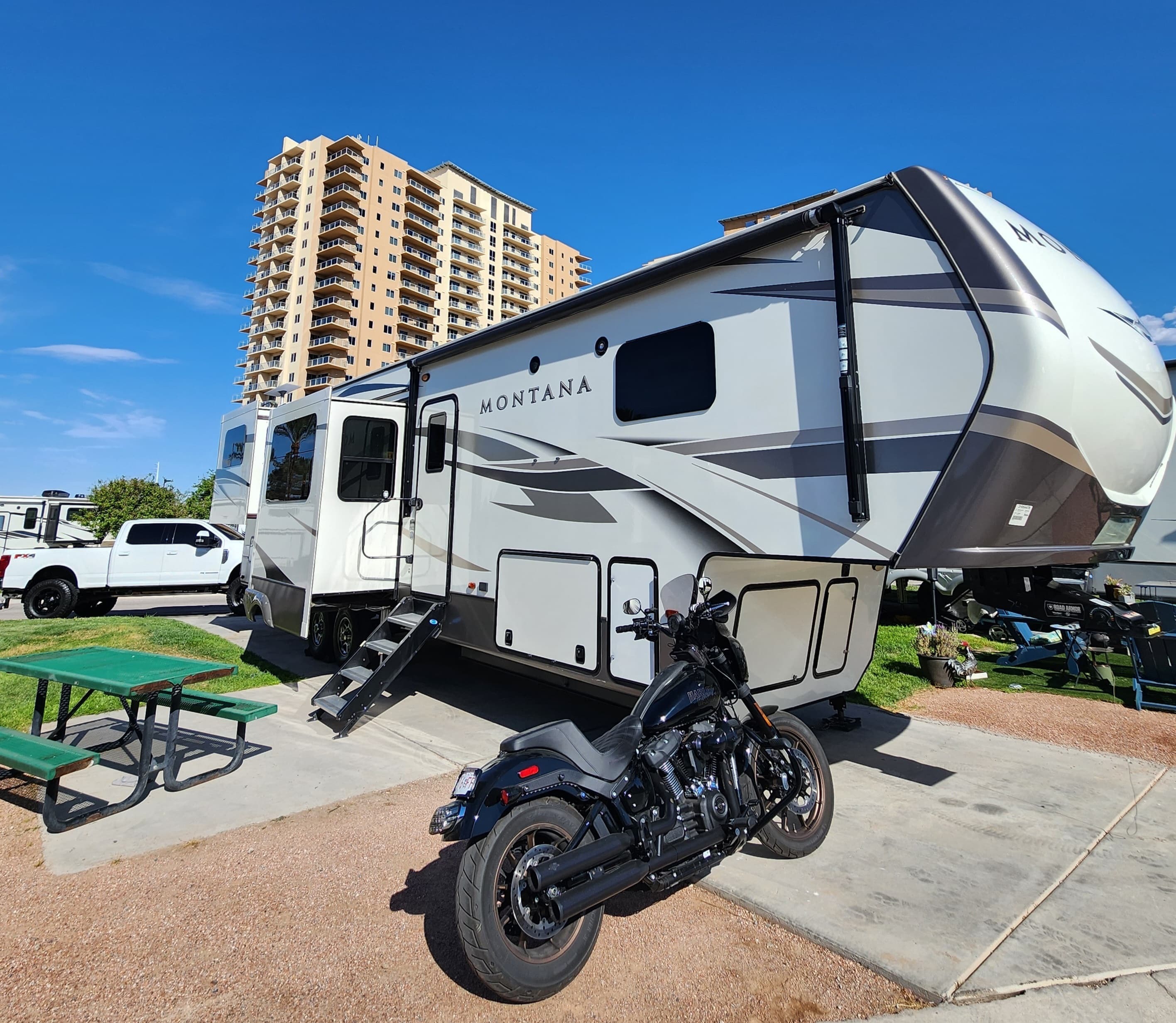 2020 Keystone Montana 3790RD RV