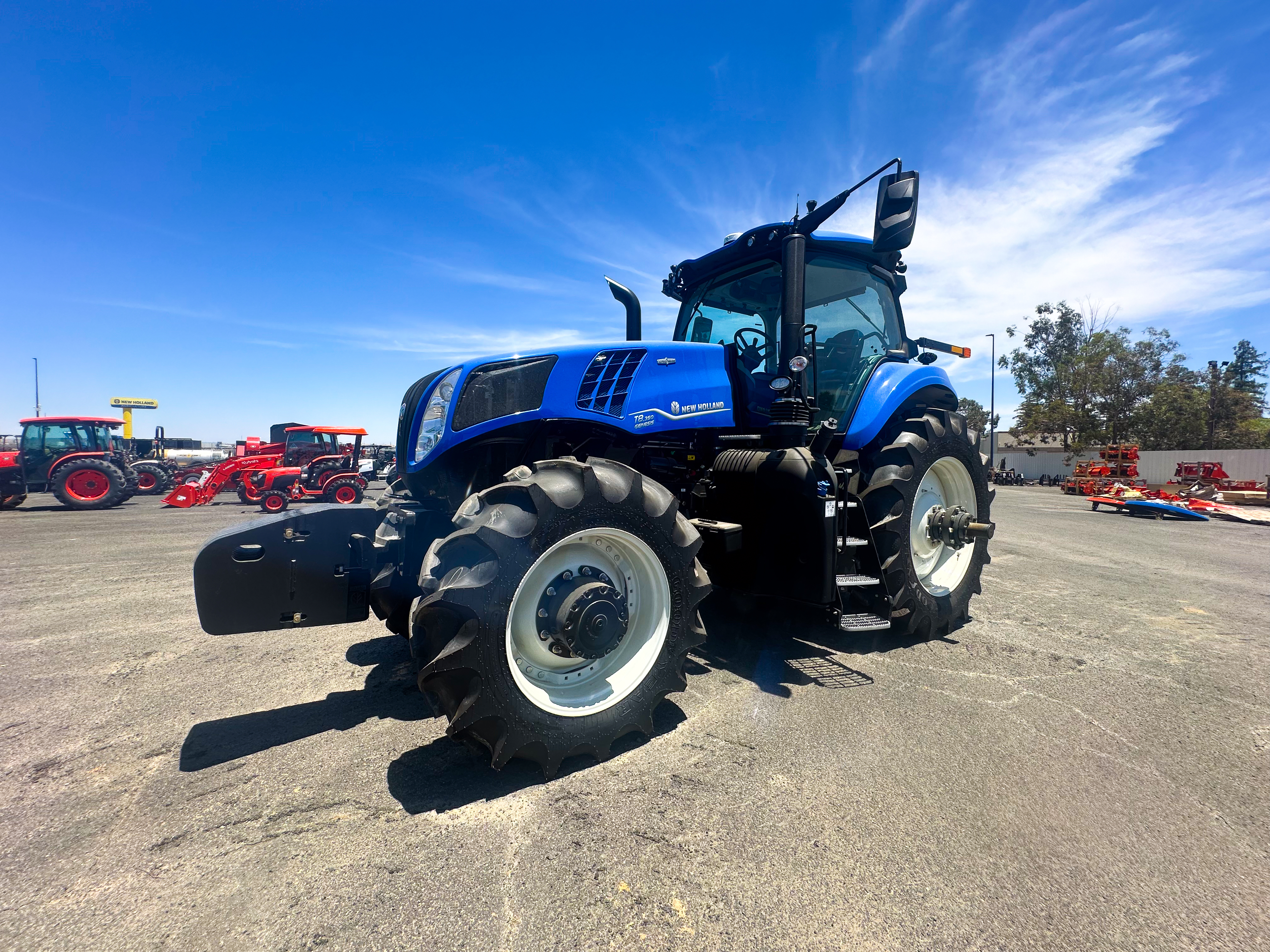 2024 NEW HOLLAND T8.350 in Bakersfield, CA