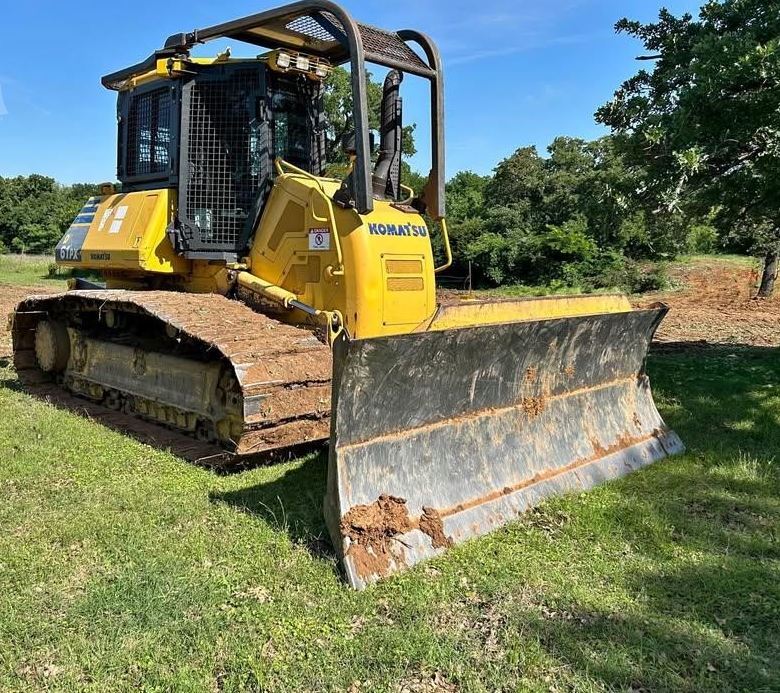 2019 KOMATSU D61PX-24 in Cleburne, TX