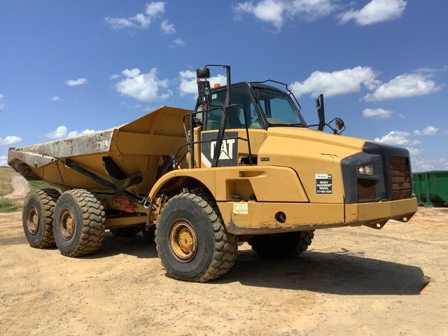 2014 CATERPILLAR 735B in Leland, NC