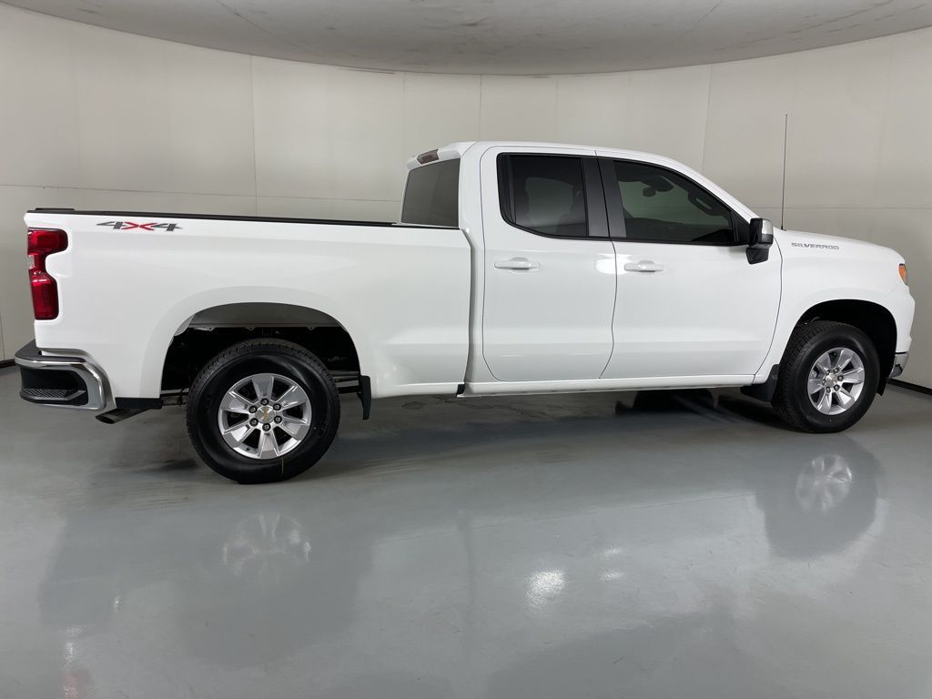 2026 Chevrolet Silverado 1500 LT1 photo 8