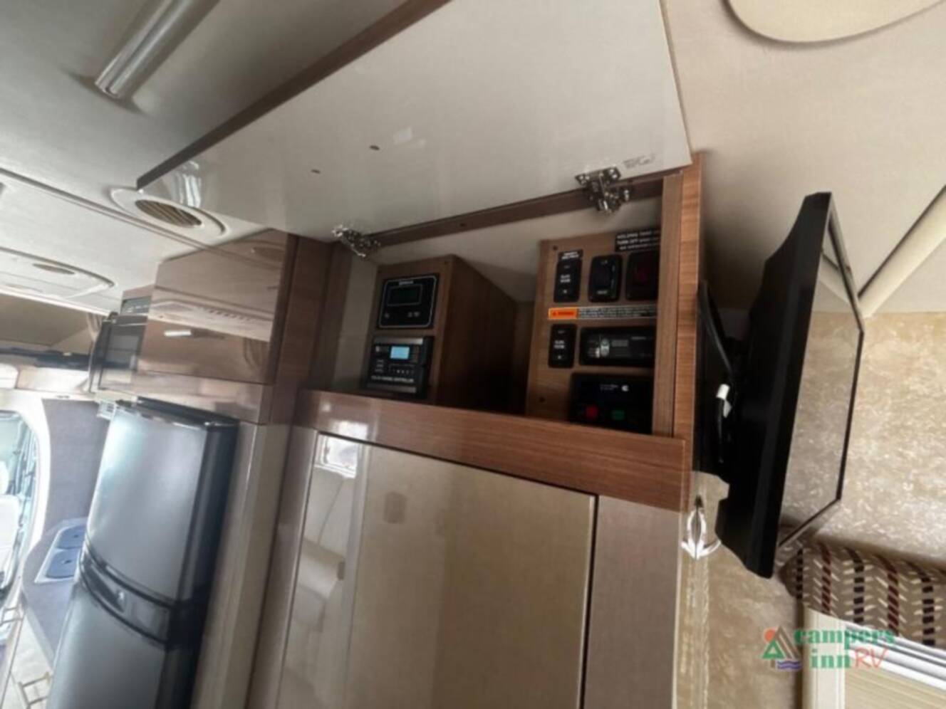 A photo of this 2017 Winnebago View 24G