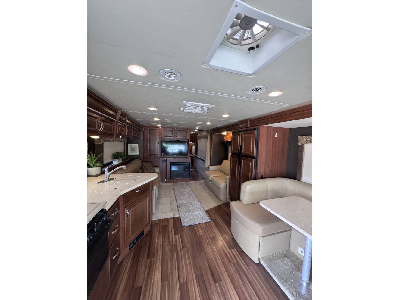 A photo of this 2013 Holiday Rambler Vacationer M-36SBT