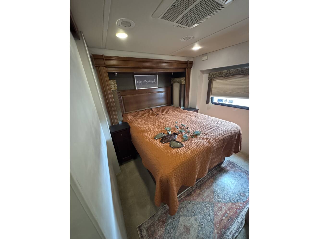A photo of this 2013 Holiday Rambler Vacationer M-36SBT