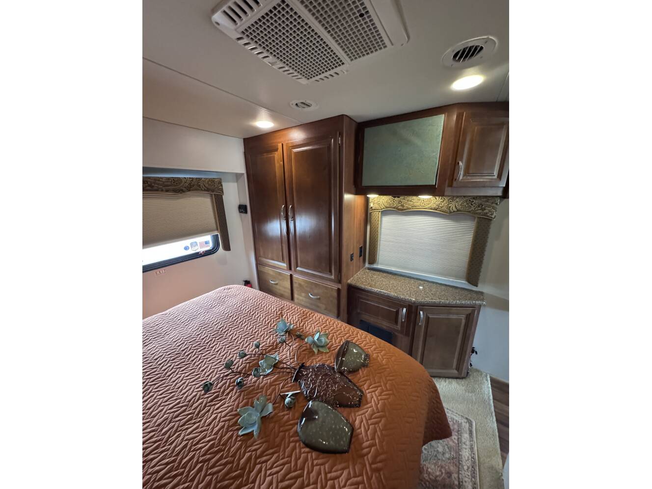 A photo of this 2013 Holiday Rambler Vacationer M-36SBT