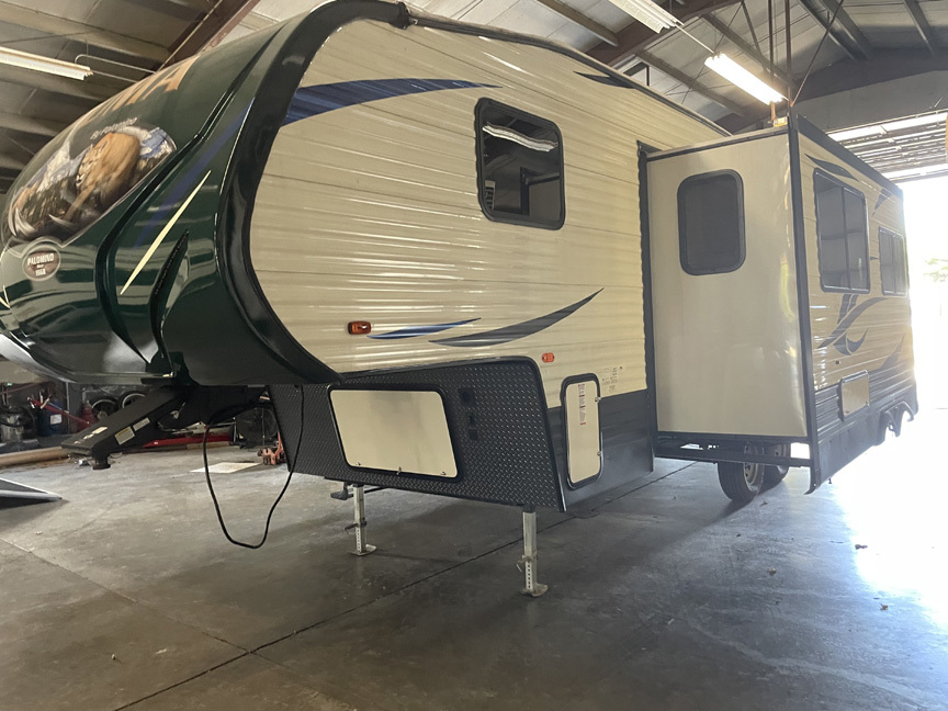 2019 Palomino PUMA 286RBSS RV
