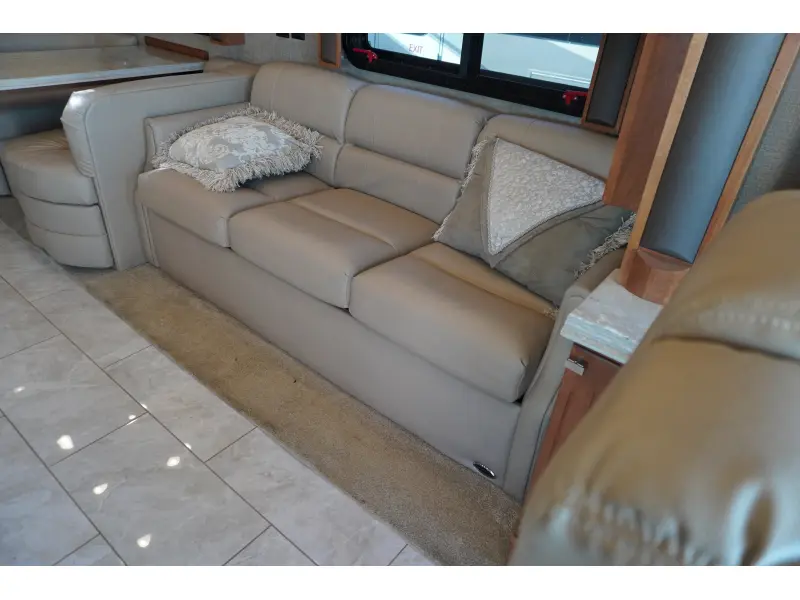2018 TIFFIN MOTORHOMES PHAETON 37 BH