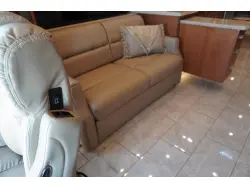 2018 TIFFIN MOTORHOMES PHAETON 37 BH