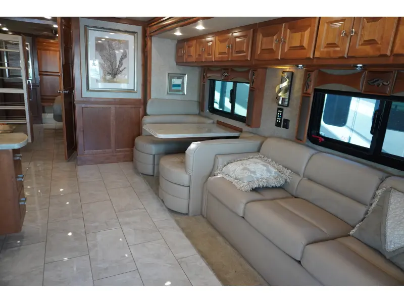 2018 TIFFIN MOTORHOMES PHAETON 37 BH