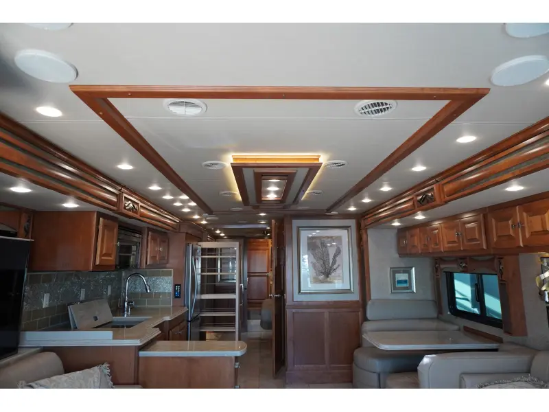 2018 TIFFIN MOTORHOMES PHAETON 37 BH