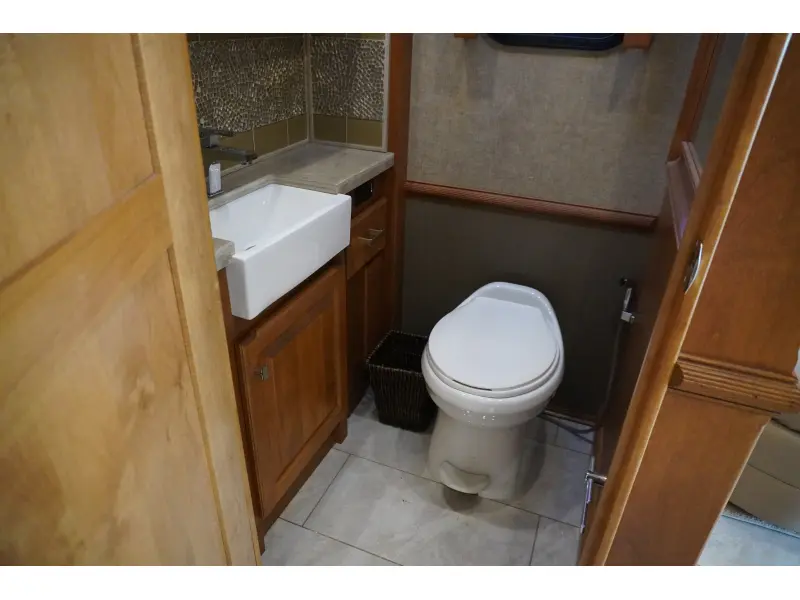 2018 TIFFIN MOTORHOMES PHAETON 37 BH