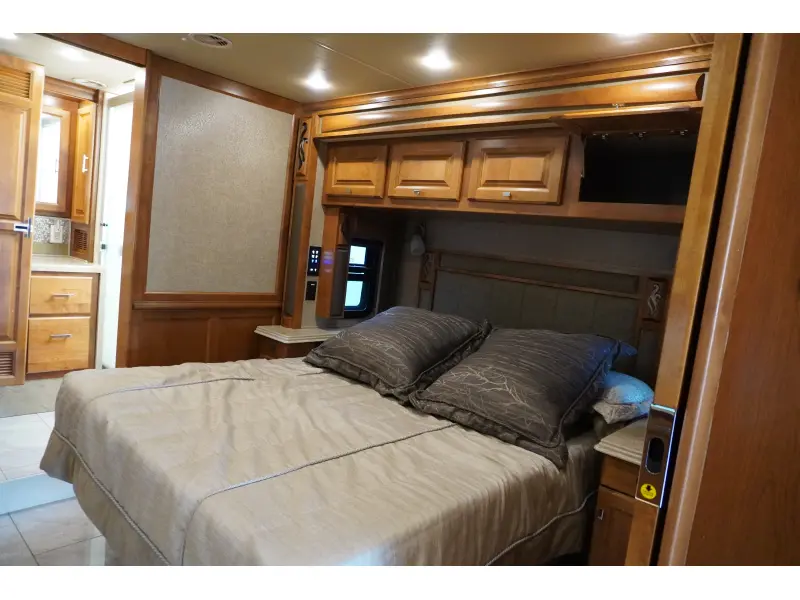 2018 TIFFIN MOTORHOMES PHAETON 37 BH