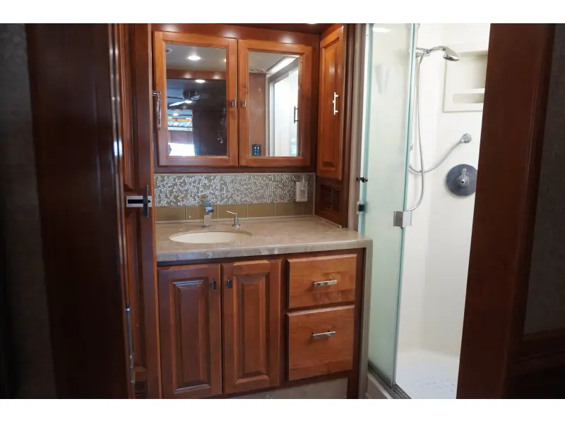 2018 TIFFIN MOTORHOMES PHAETON 37 BH