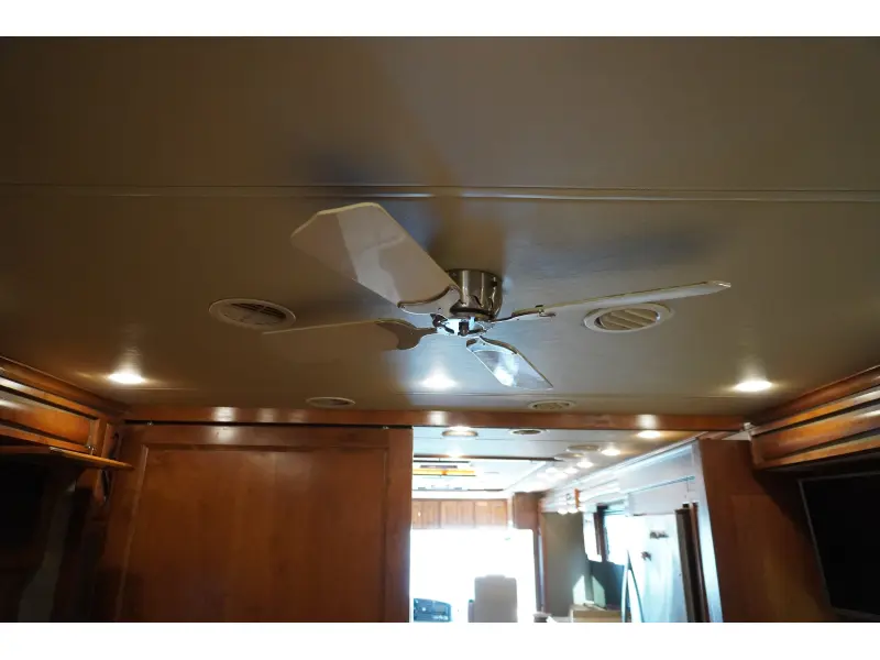 2018 TIFFIN MOTORHOMES PHAETON 37 BH