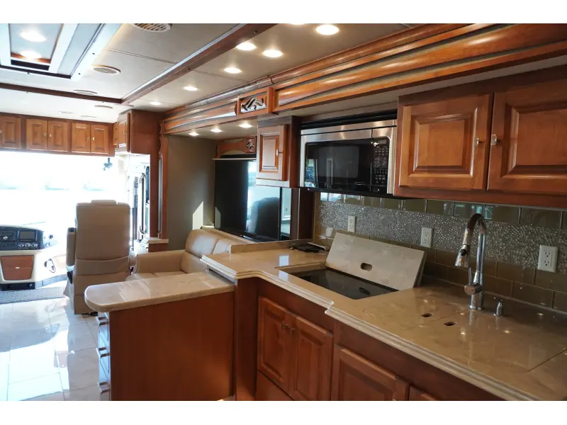 2018 TIFFIN MOTORHOMES PHAETON 37 BH