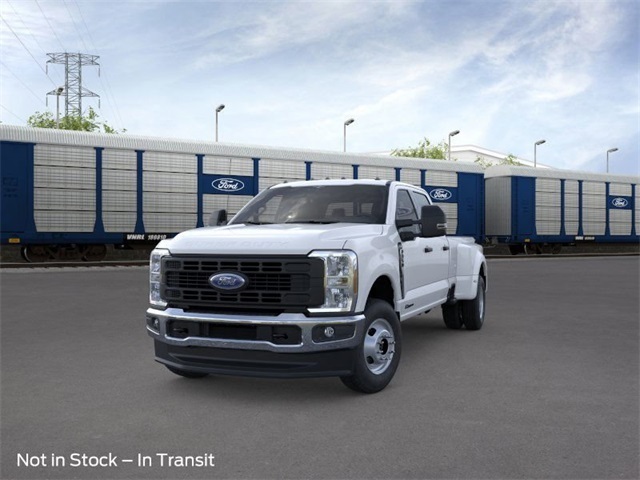 2026 Ford F-350 photo 2