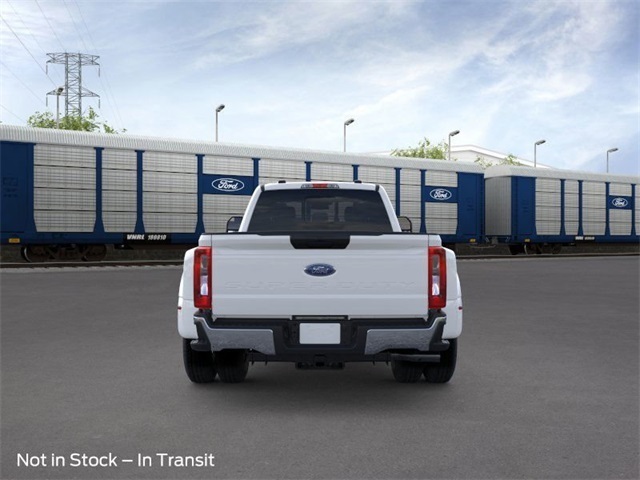 2026 Ford F-350 photo 5