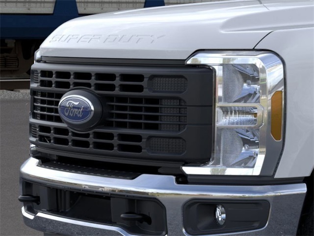 2026 Ford F-350 photo 16