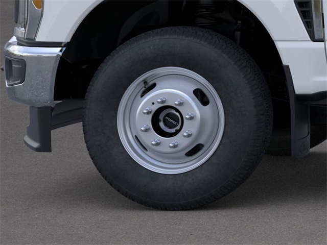 2026 Ford F-350 photo 18