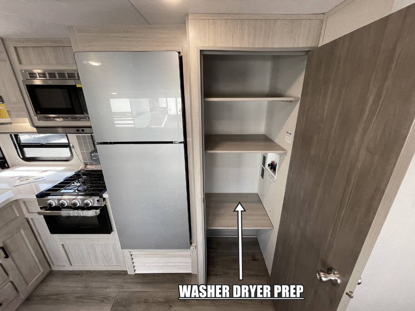 A photo of this 2026 Coachmen CATALINA 323BHDSCK