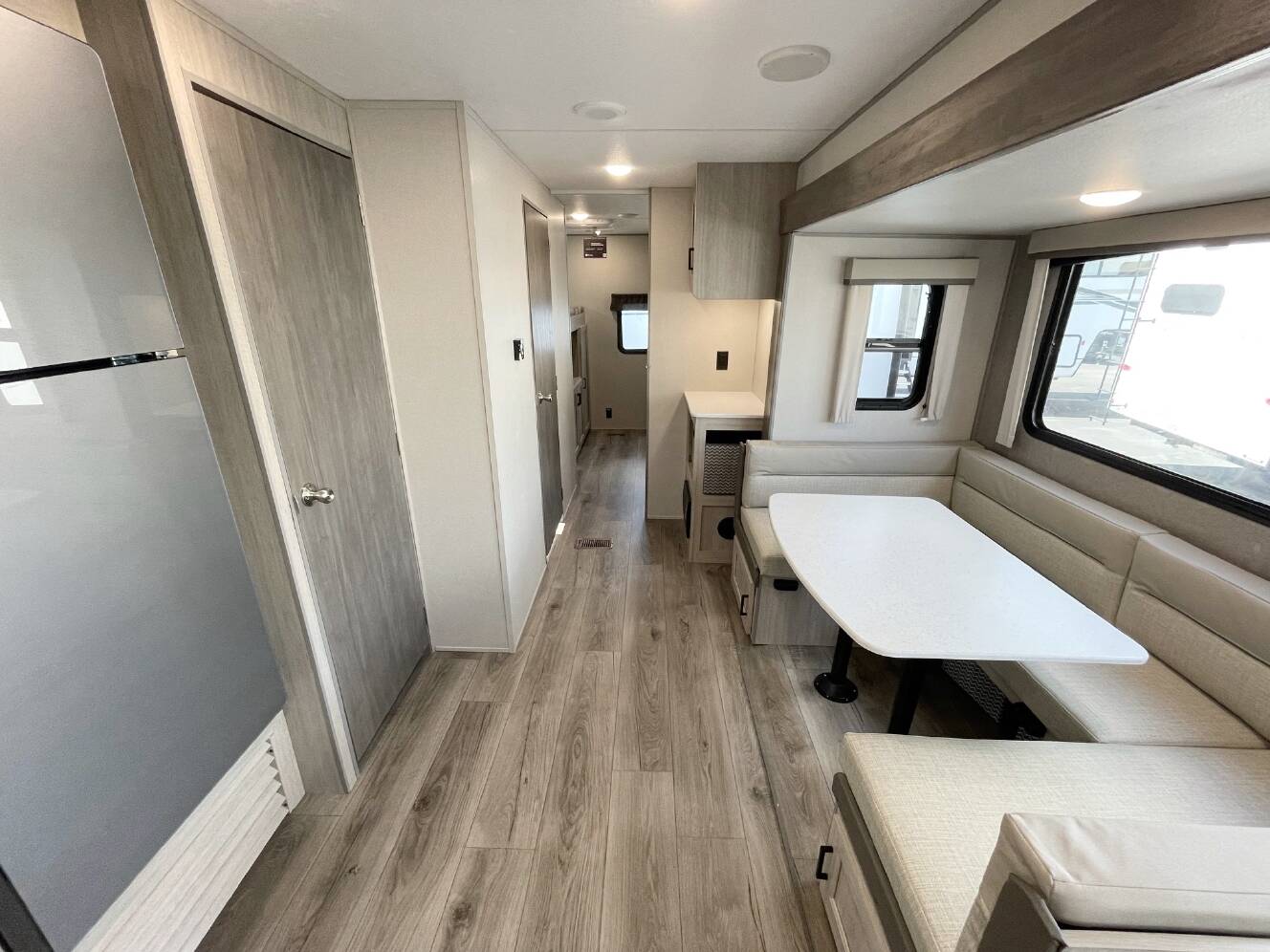 A photo of this 2026 Coachmen CATALINA 323BHDSCK