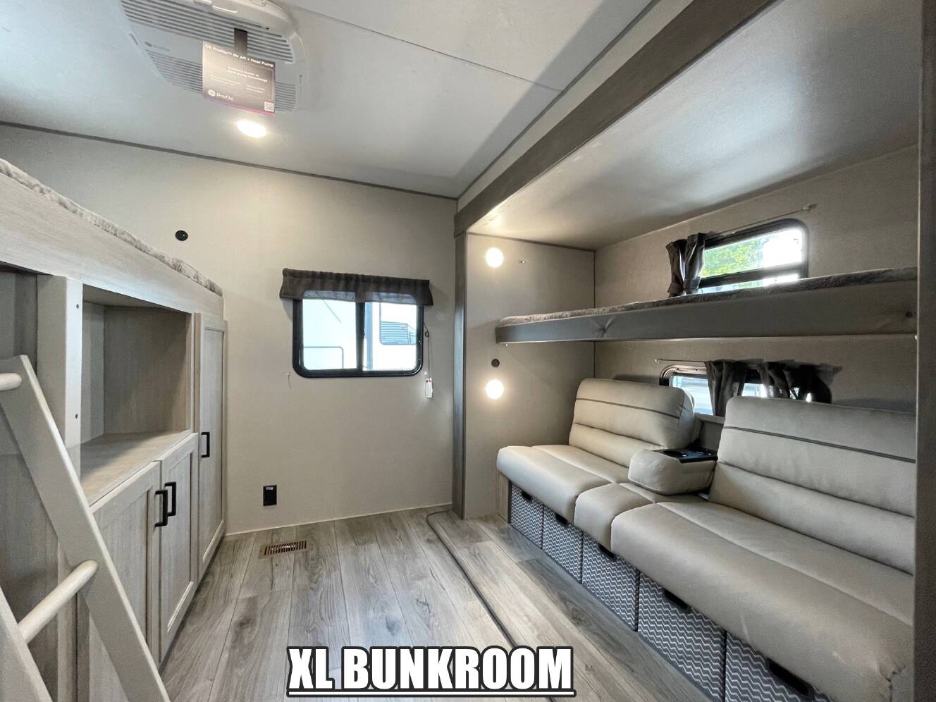 A photo of this 2026 Coachmen CATALINA 323BHDSCK