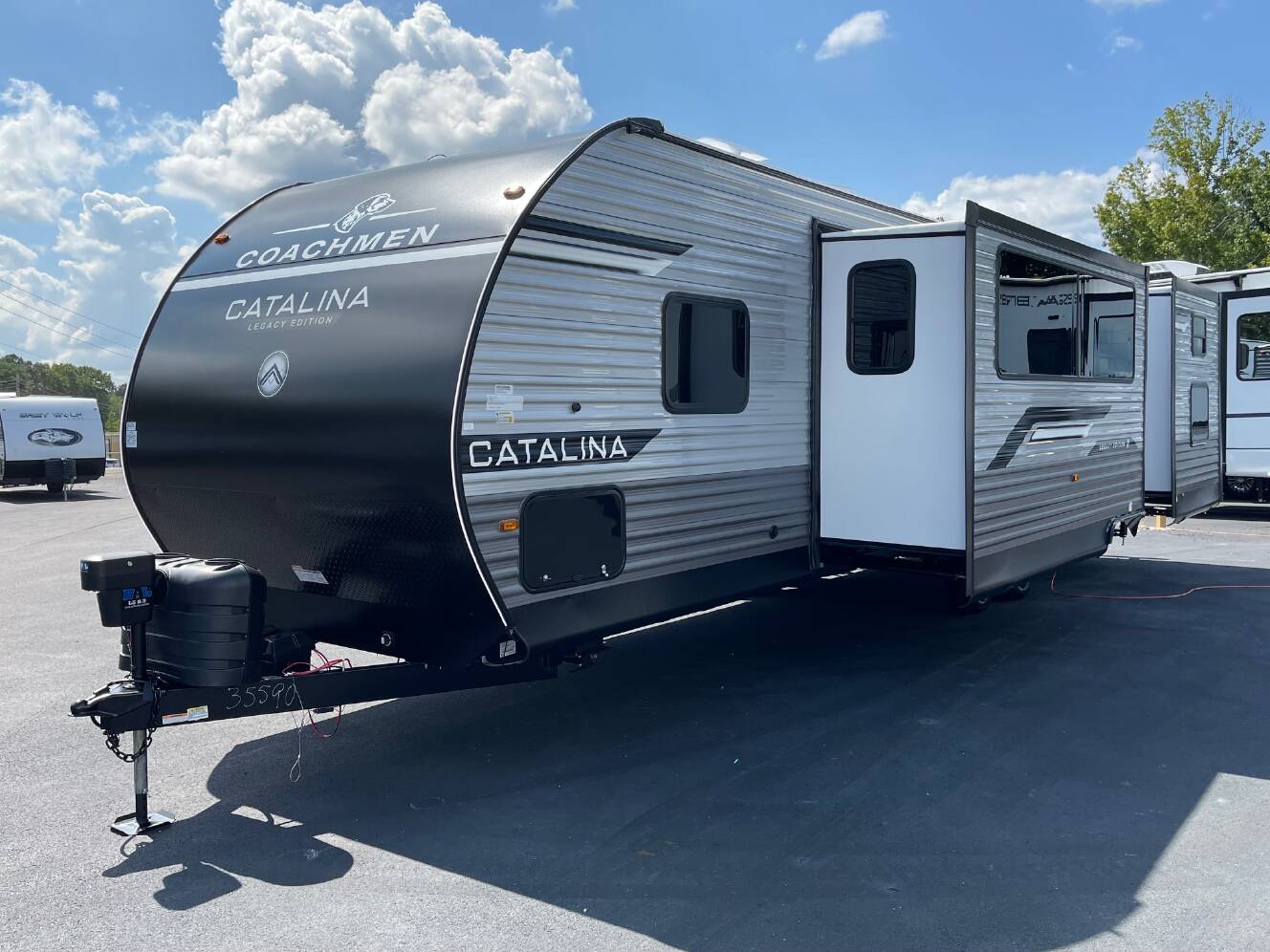 A photo of this 2026 Coachmen CATALINA 323BHDSCK