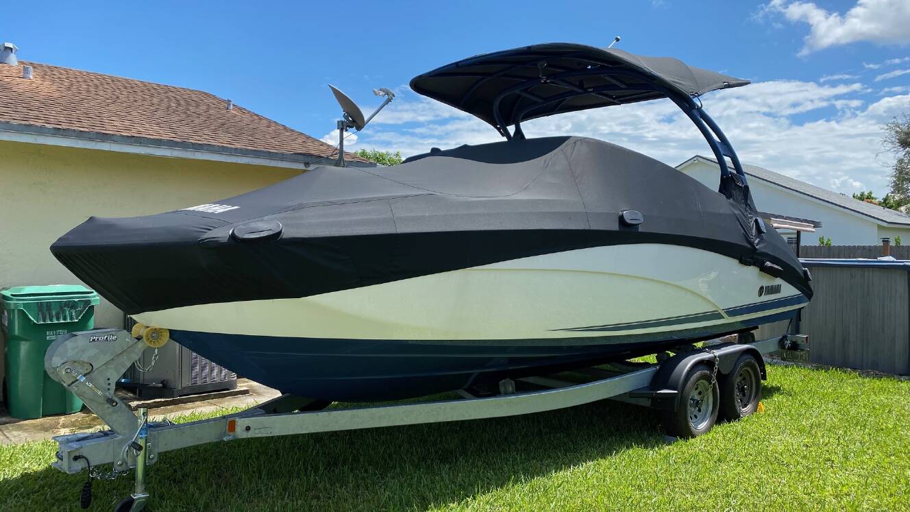 A photo of this 2020 Yamaha 242 Limited S E-Series
