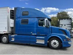 2016 VOLVO VN