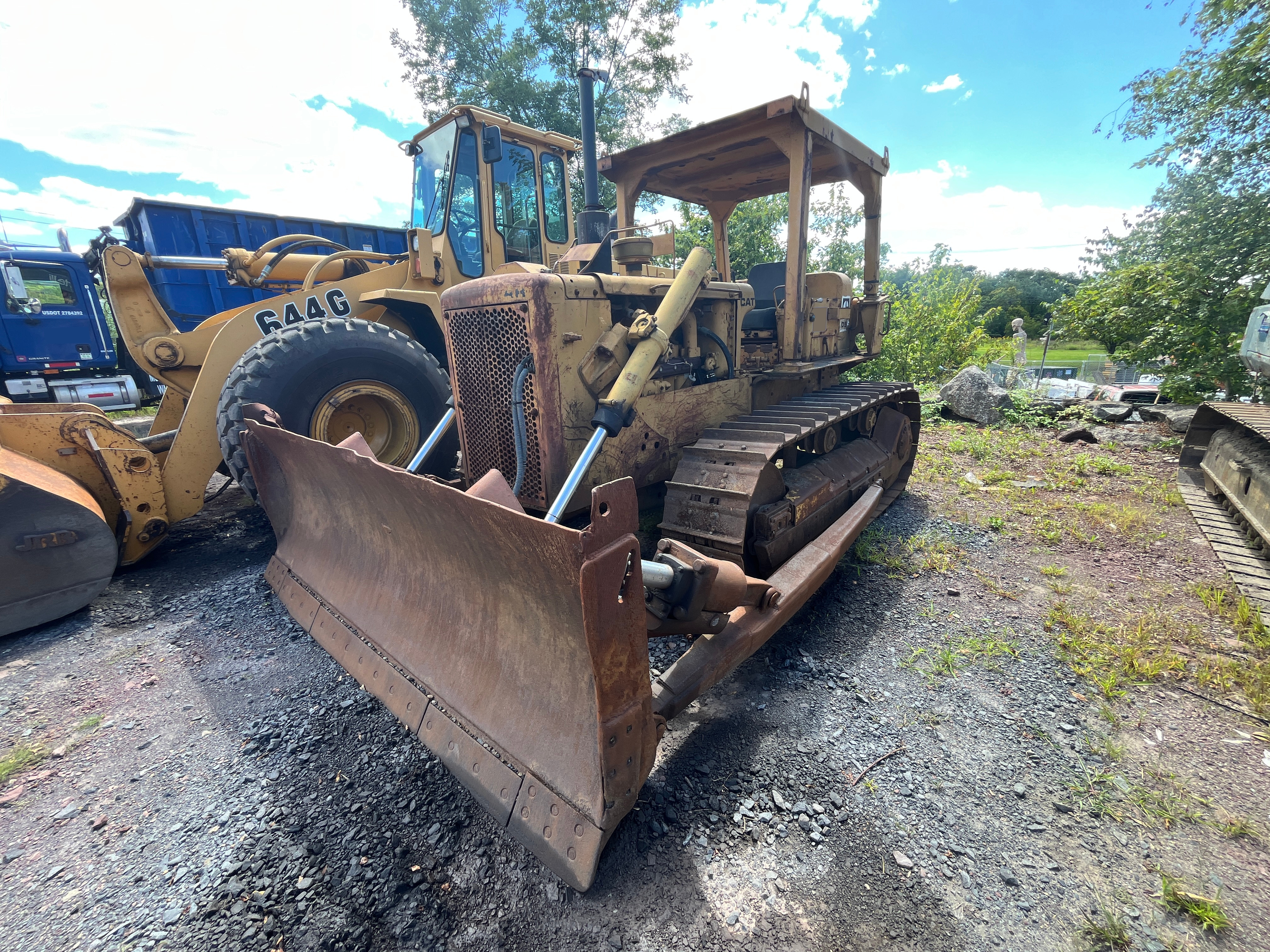 その他 Dozer Case 2050M XLT Dozer Specs, Parts, and Serial Numbers | Brok