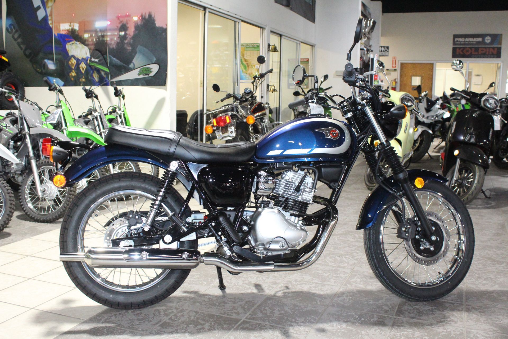 New 2025 Kawasaki W 230 Abs For Sale in Salinas, CA - 5033776348