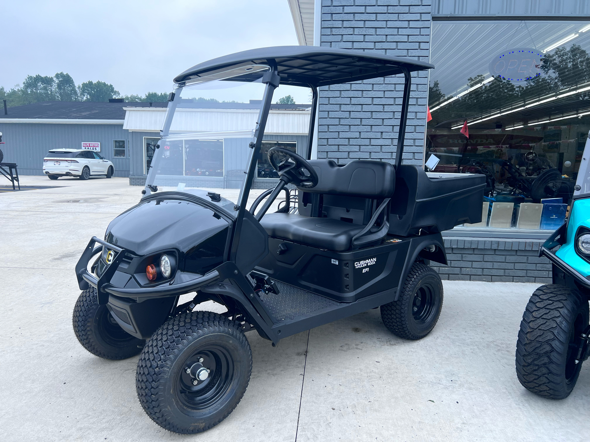 2025 Cushman Hauler 800X EFI Gas in valparaiso IN