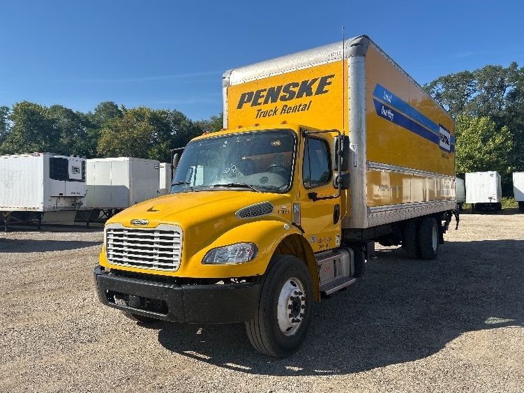 2022 Freightliner M2 106 Medium Duty photo 3