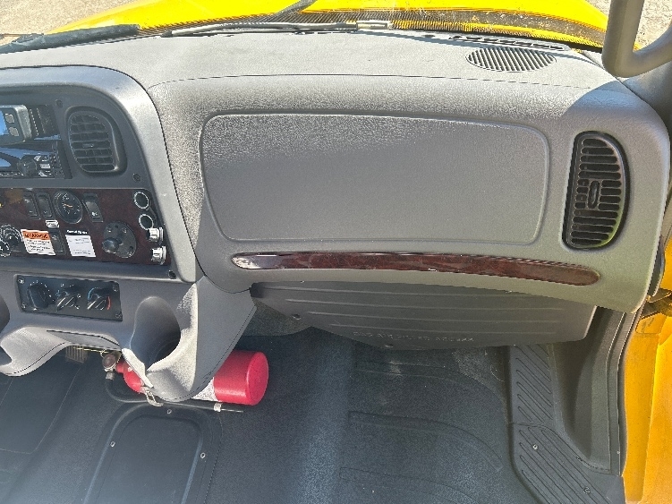 2022 Freightliner M2 106 Medium Duty photo 18