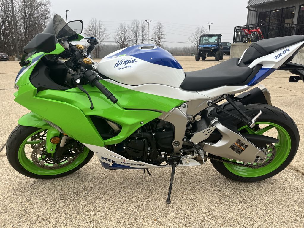 Ken Carter, Rizzoli, Stein lead Pacific Division Lucas Oil winners at