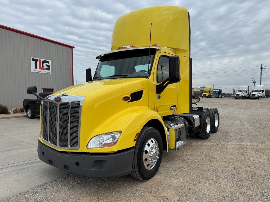 2021 PETERBILT 579 in Tallahassee, FL