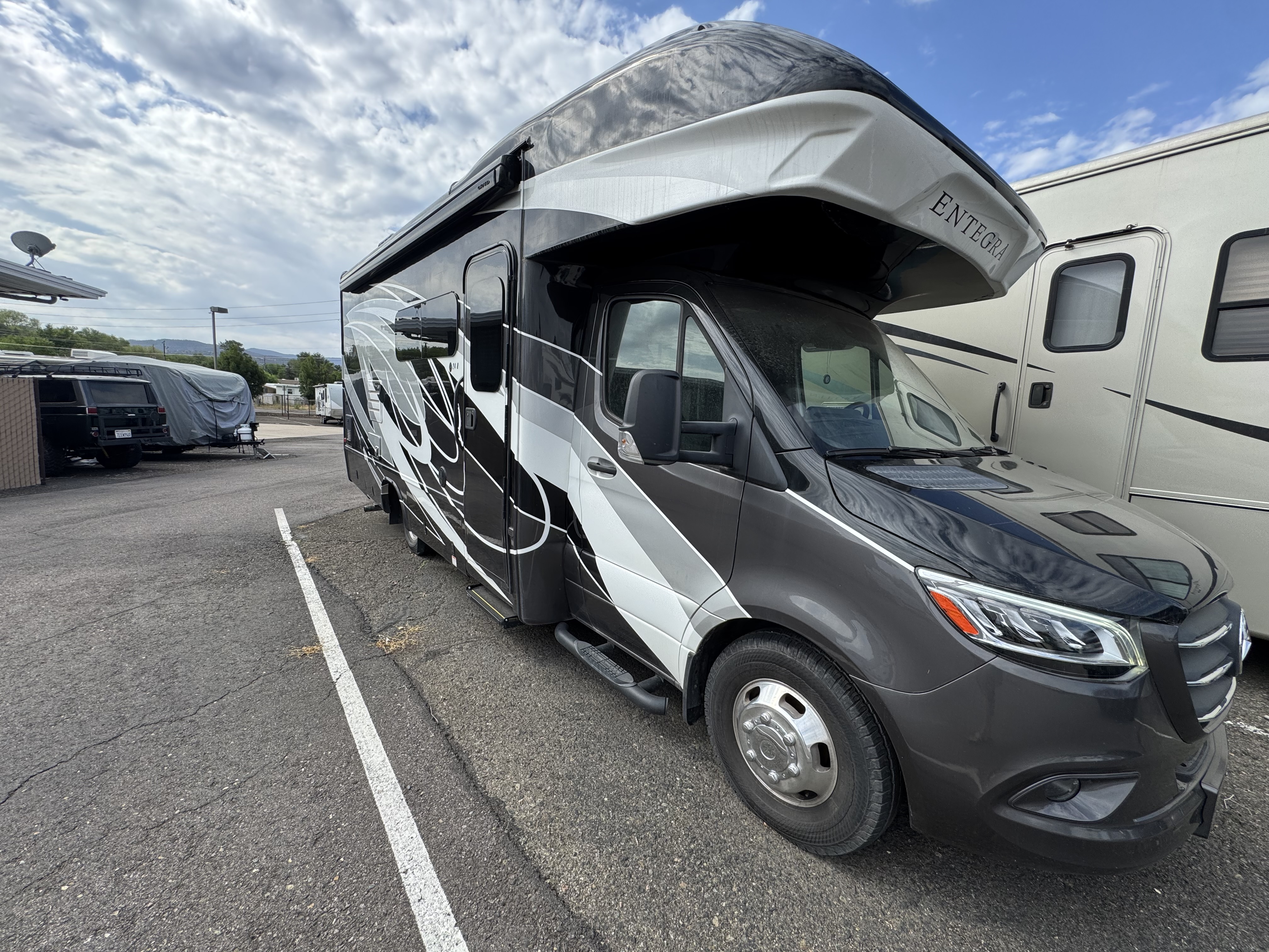 2022 Entegra Coach QWEST 24R RV