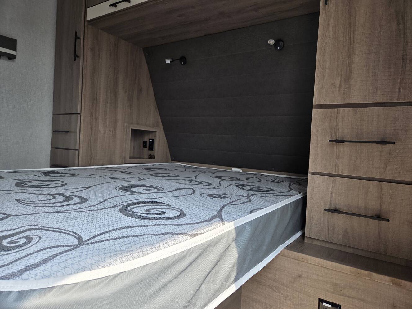 A photo of this 2023 Grand Design IMAGINE 2800BH
