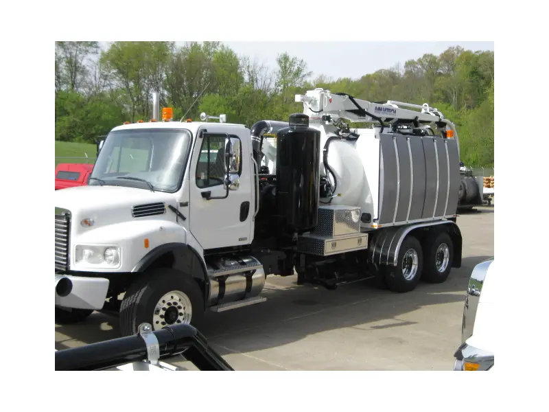 2011 FREIGHTLINER M2 106V w/Aquatech Combo Sewer Jetter, Vacuum, Hydro Excavator  