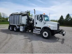 2011 FREIGHTLINER M2 106V w/Aquatech Combo Sewer Jetter, Vacuum, Hydro Excavator  