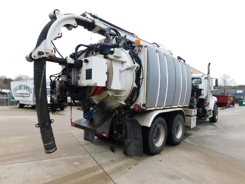 2011 FREIGHTLINER M2 106V w/Aquatech Combo Sewer Jetter, Vacuum, Hydro Excavator  