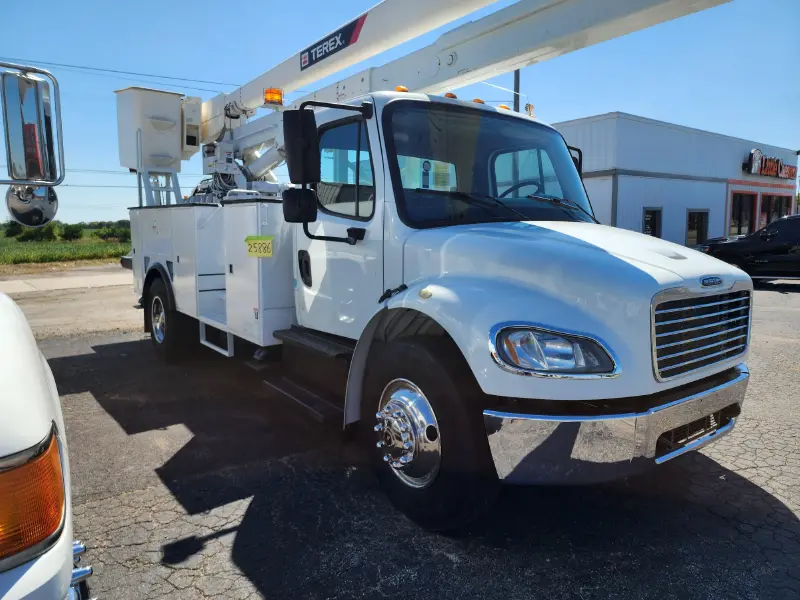 2015 FREIGHTLINER M2 106 Truck w/TEREX STC-55 HI-RANGER MATERIAL HANDLING AERIAL DEVICE-BUCKET TRUCK 
