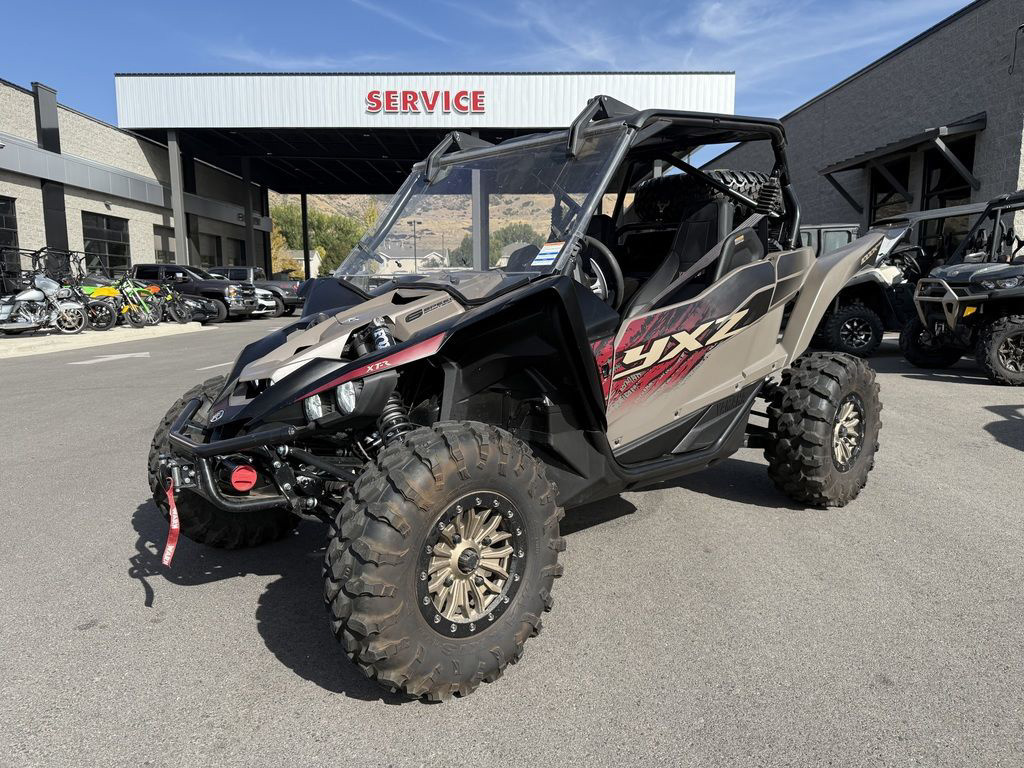 Yamaha Yxz 1000R Ss Xt-R Six. Four Wheelers For Sale Near