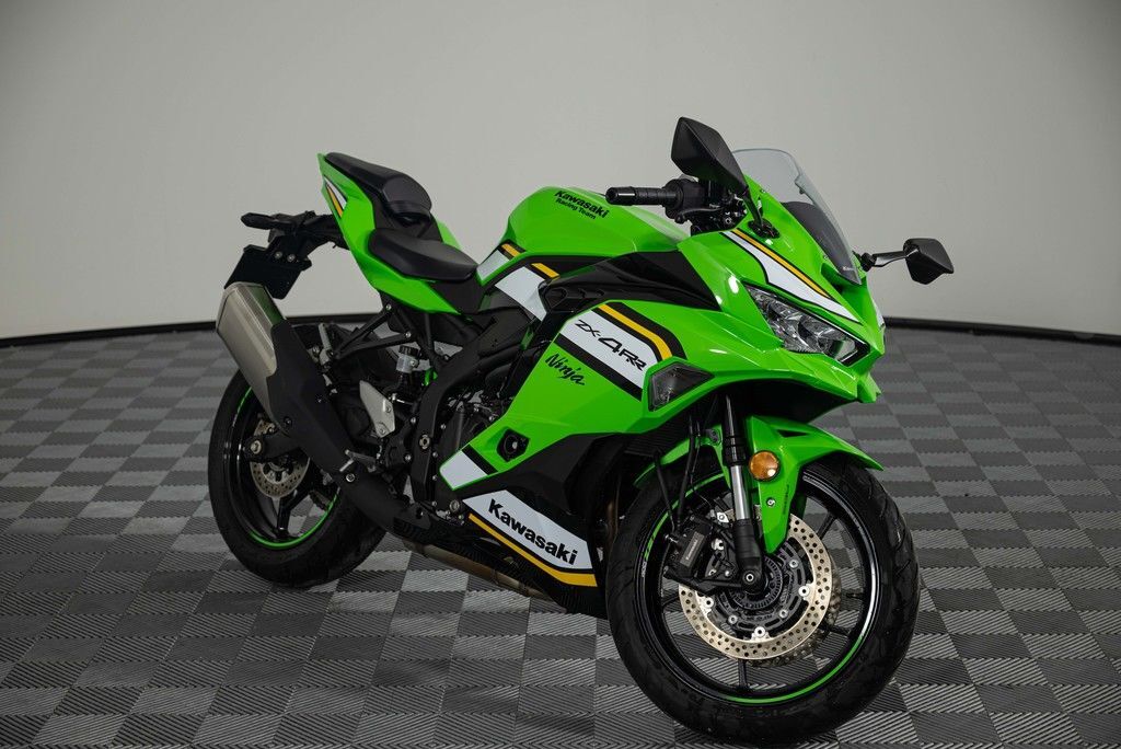 カリナトレカ 1992 Kawasaki Ninja ZX-7RR K2 | Bike-urious