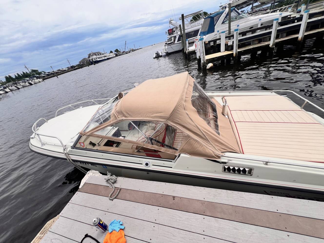A photo of this 1983 Boston Whaler Gtx 18