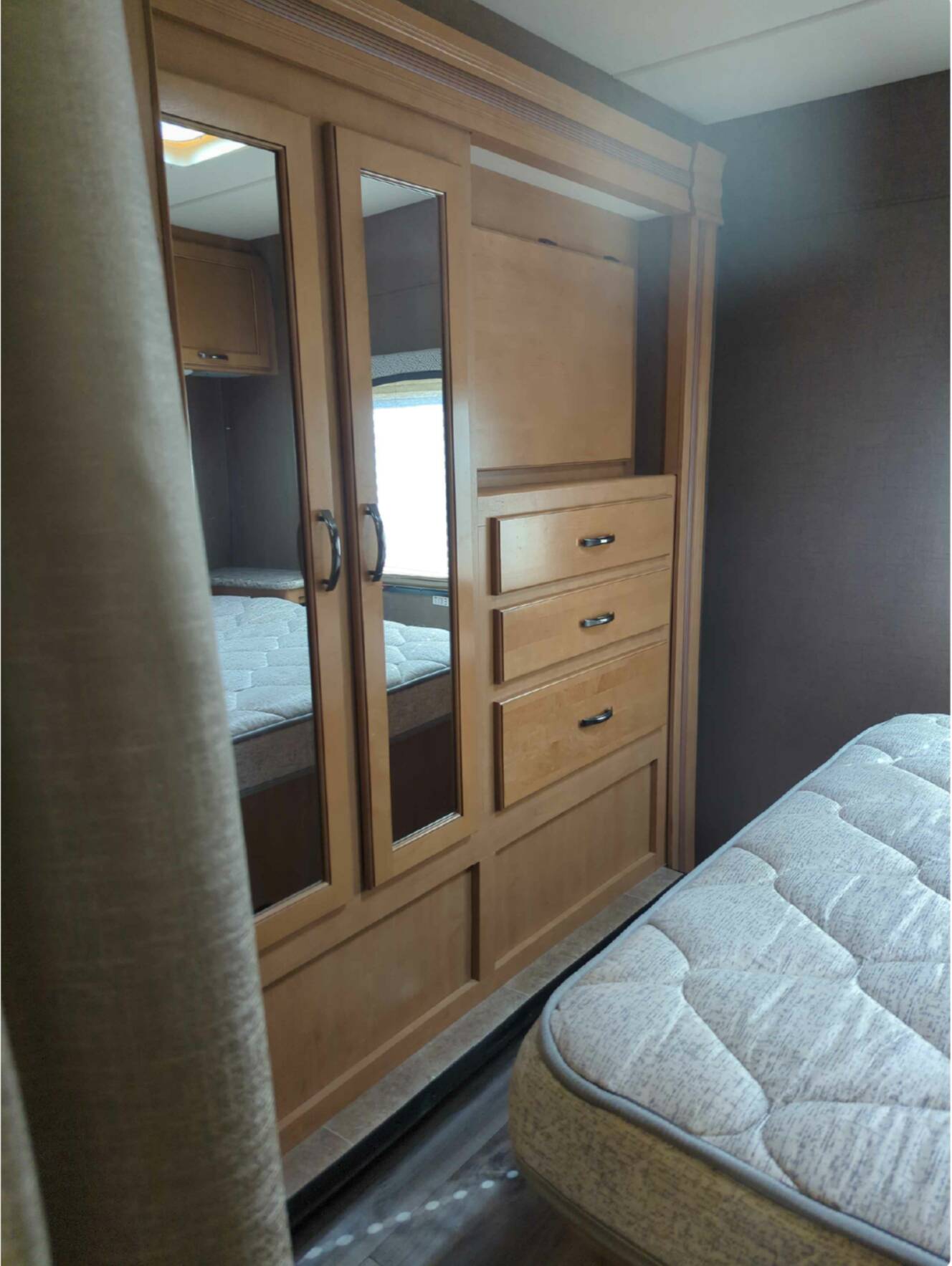 A photo of this 2018 Thor Motor Coach CHATEAU 30D